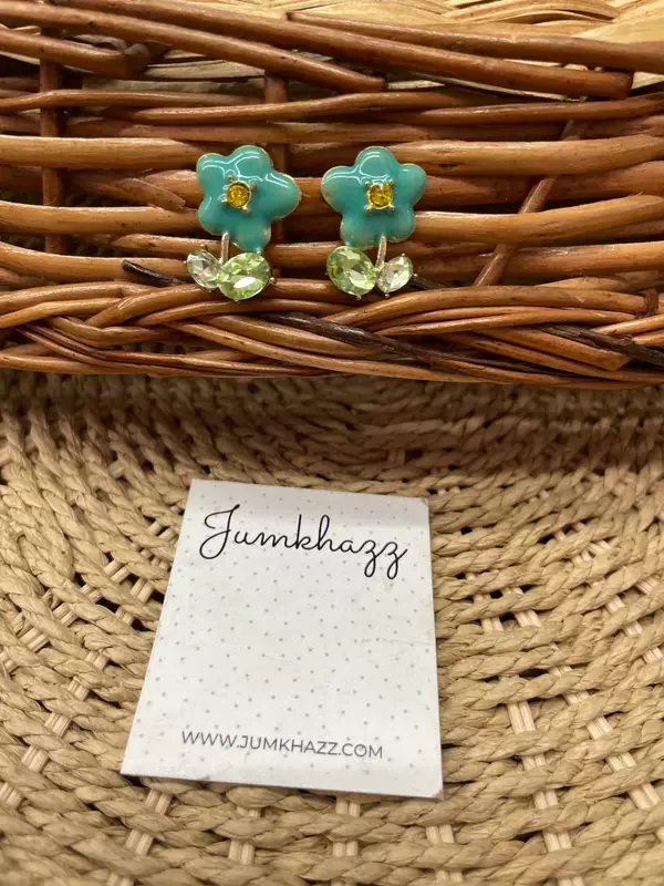 Flower stud JFE626