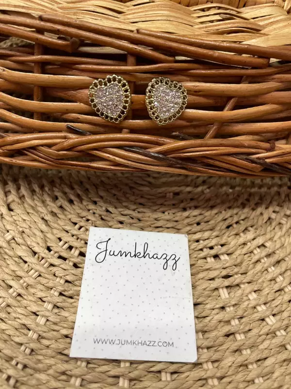 heart stud JFE646
