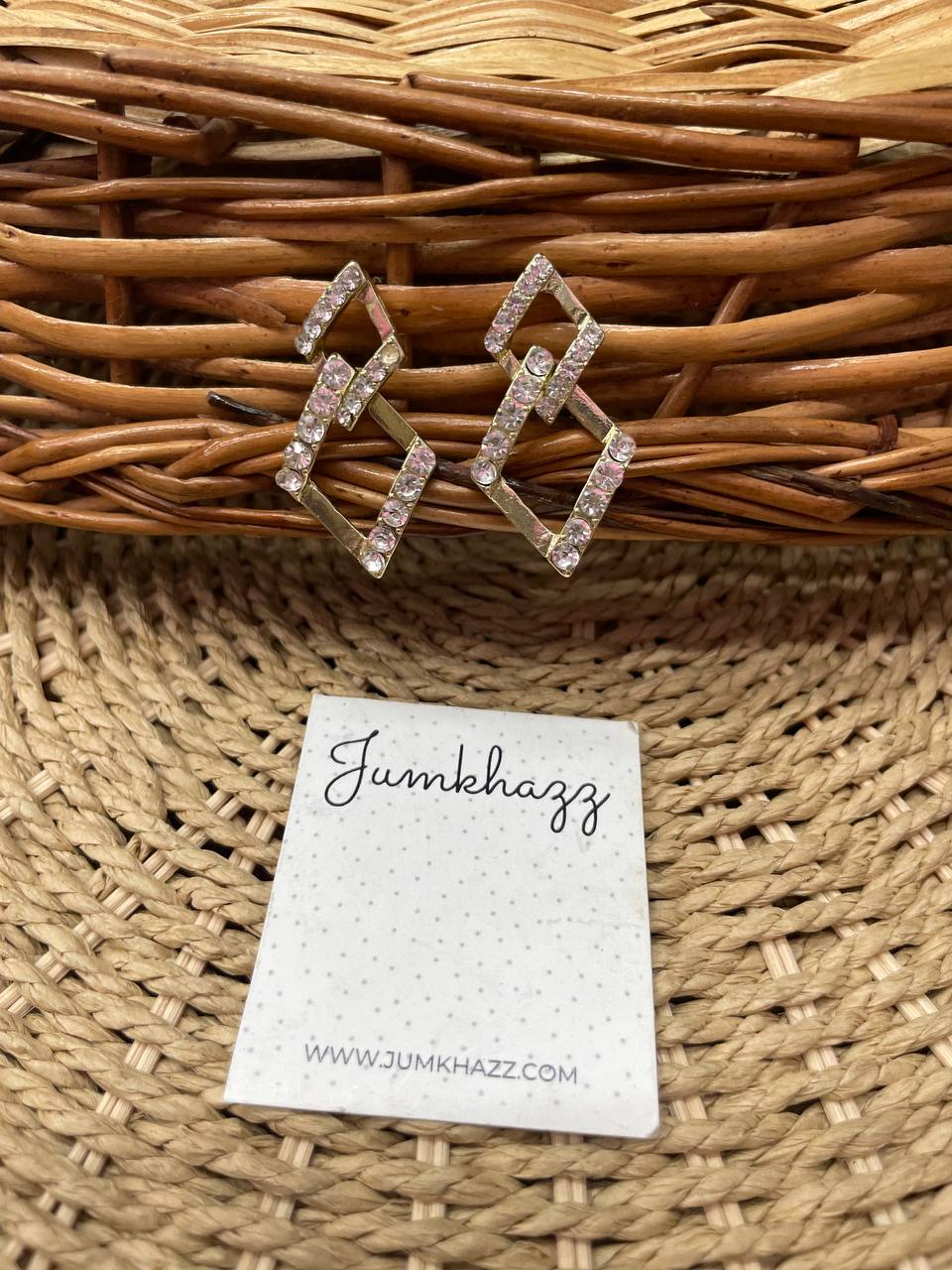 Statement stud  JFE648