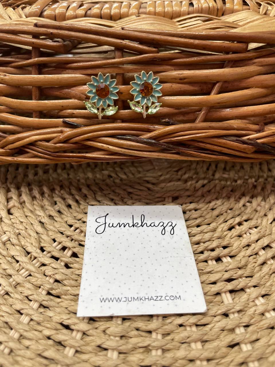 Sunflower stud JFE662