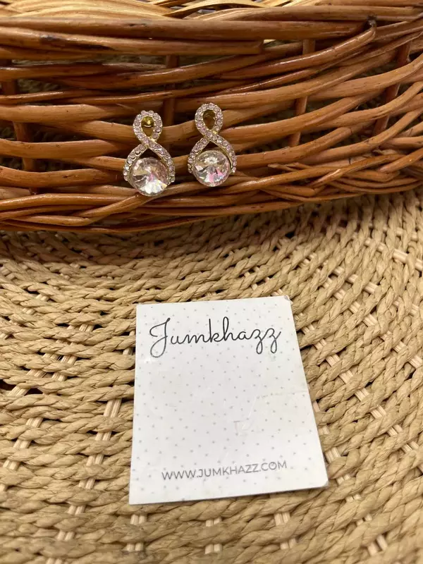 Infinity stud JFE685