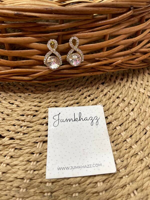 Infinity stud JFE685