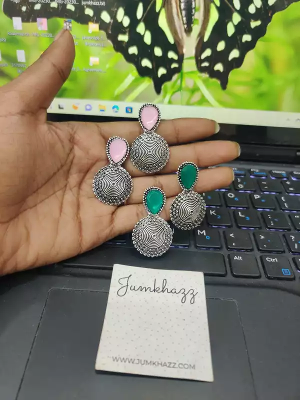 Stud JFF10