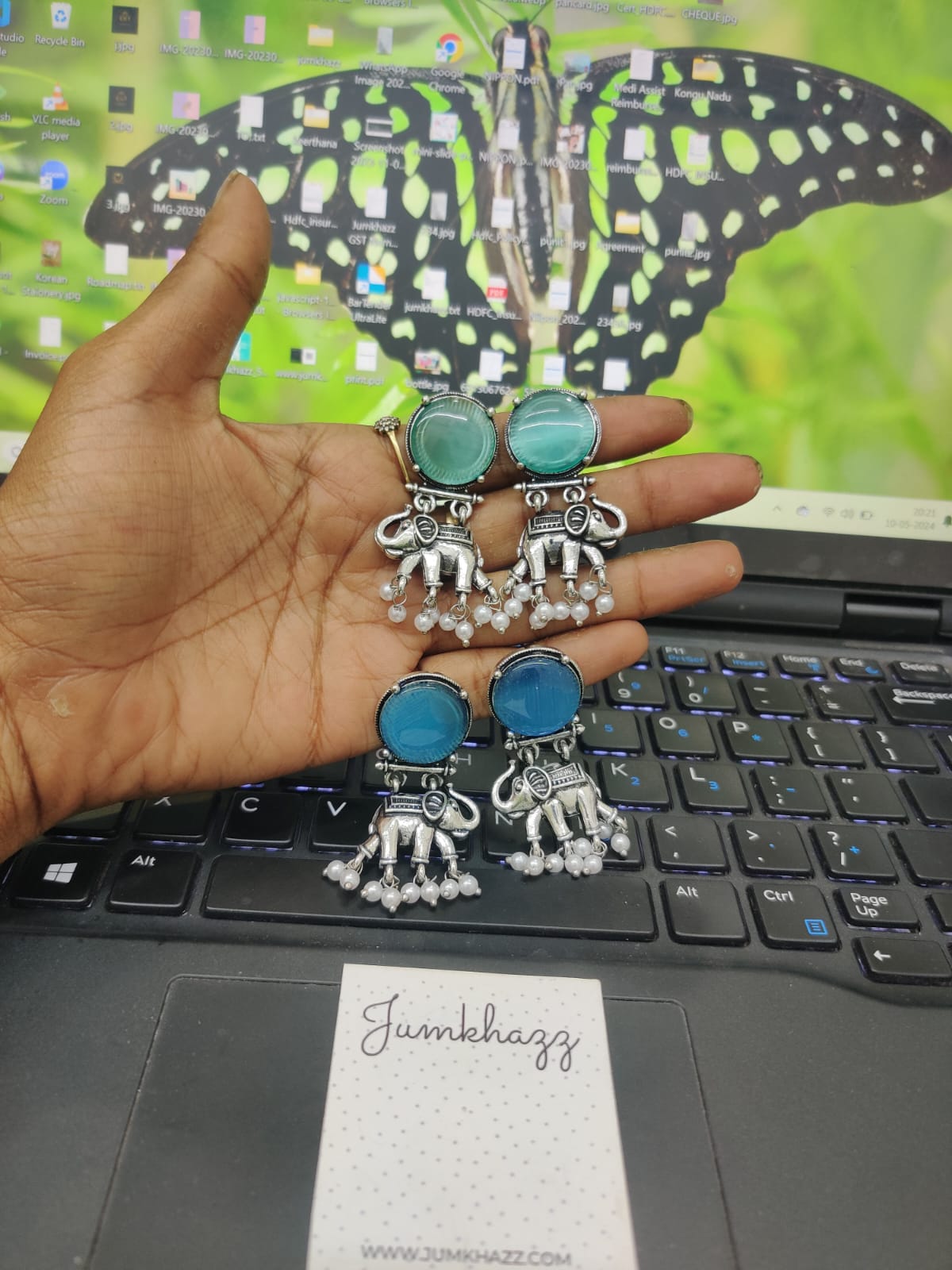 Elephant stud JGS197