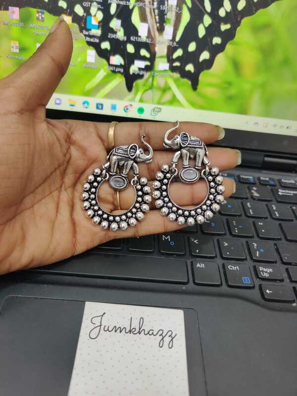 Elephant Stud JGS334