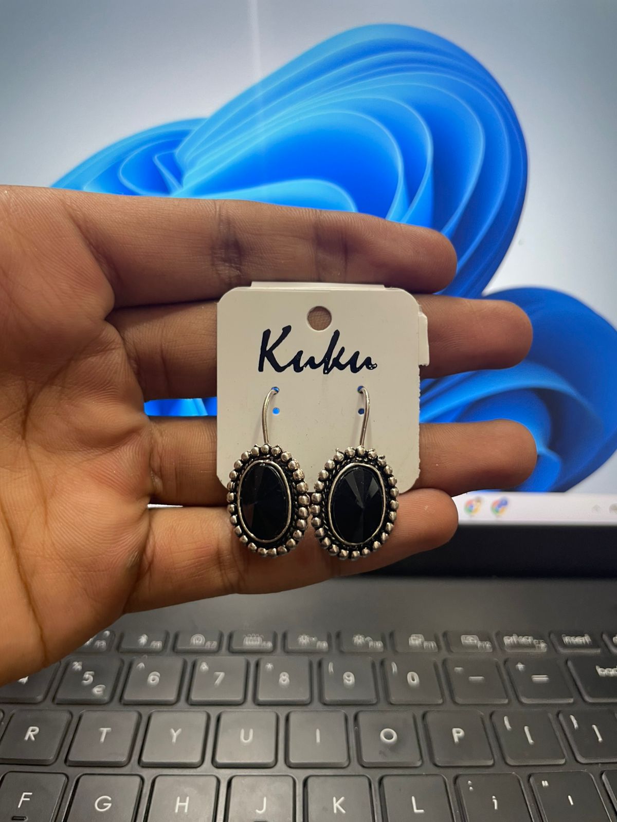 Silver oval hook JHK75