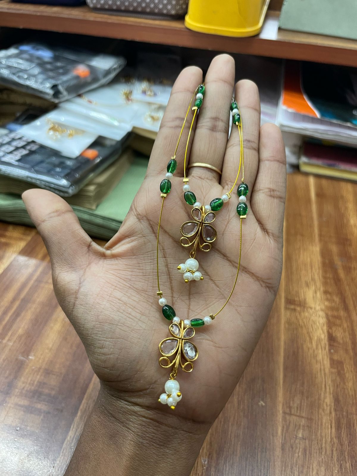 Two Layer Butterfly Invisible Chain (JIC29)