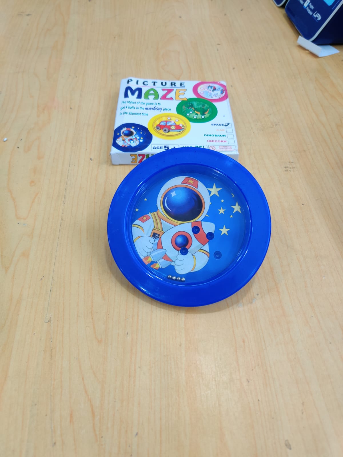 Maze JKKT05