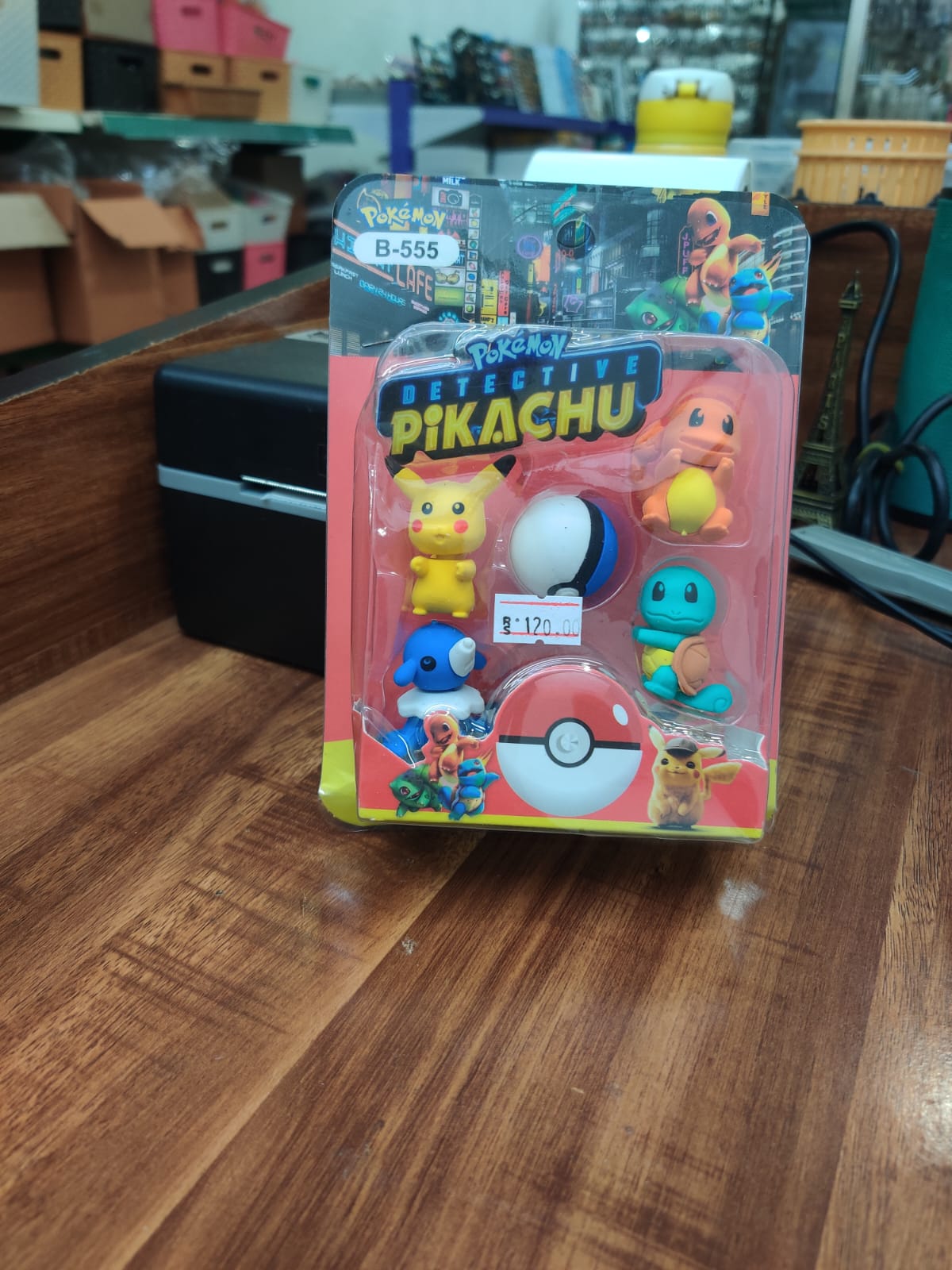 Pikachu Eraser Set JKSE33