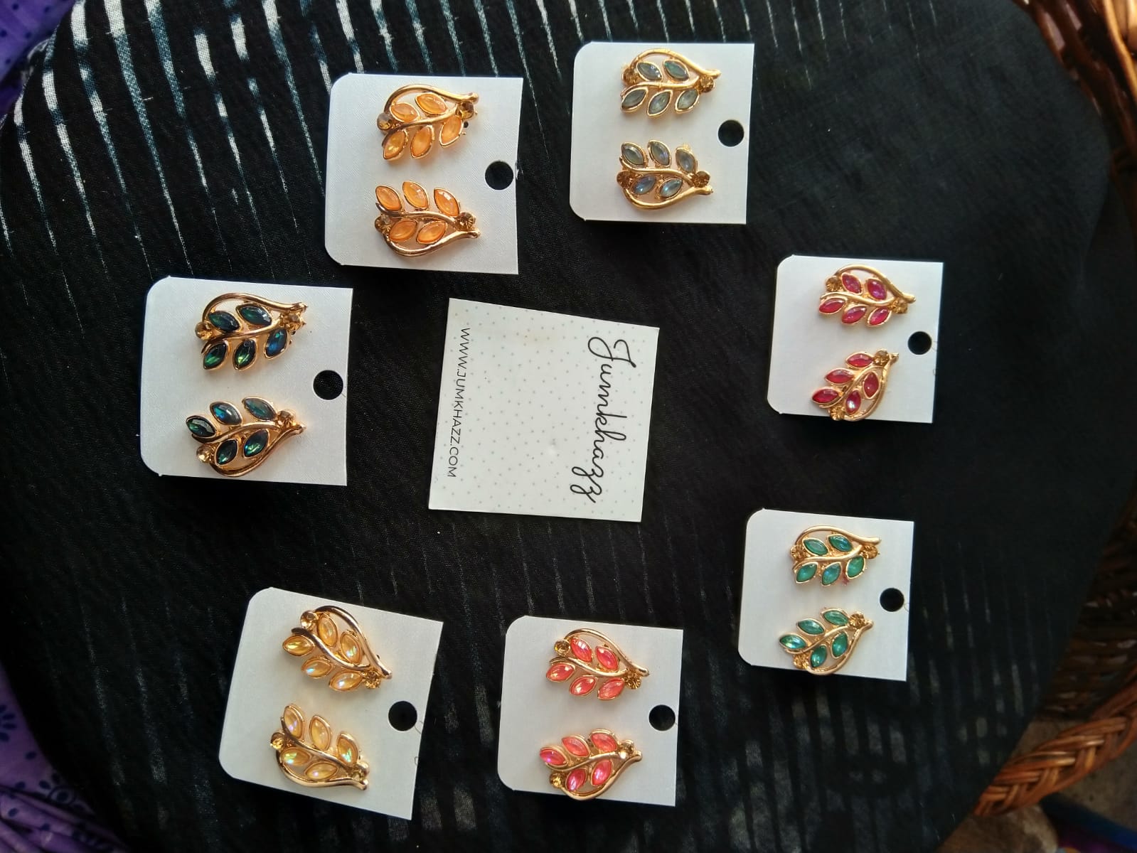 STUD MEENAKARI