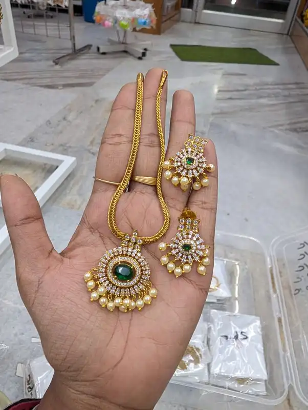 Neckpiece (JNC02)