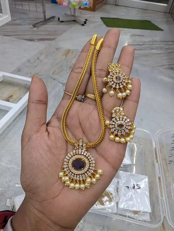 Neckpiece (JNC02)