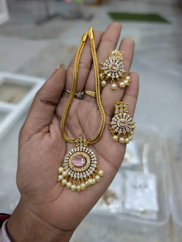 Neckpiece (JNC02)