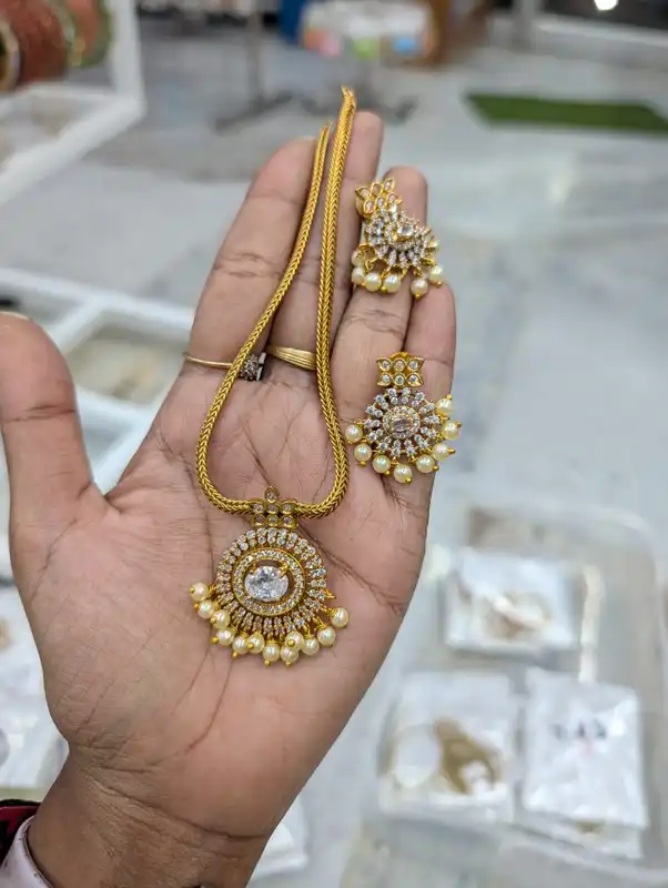 Neckpiece (JNC02)