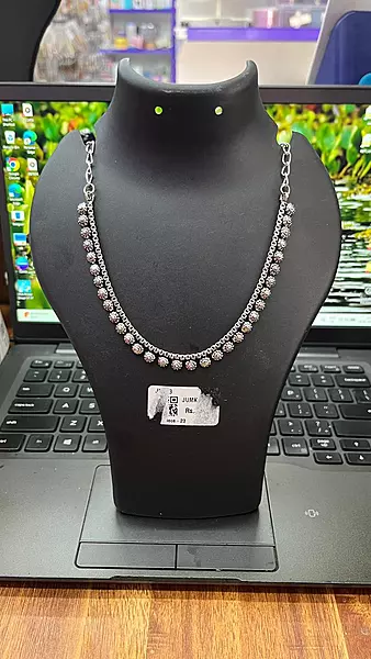 Neckpiece (JNC03)