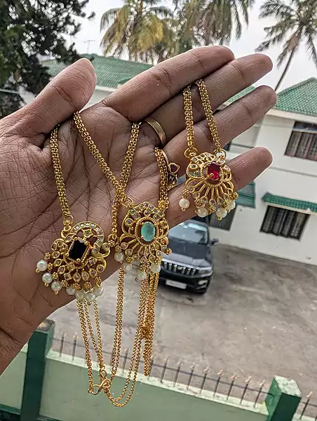 Neckpiece (JNC04)
