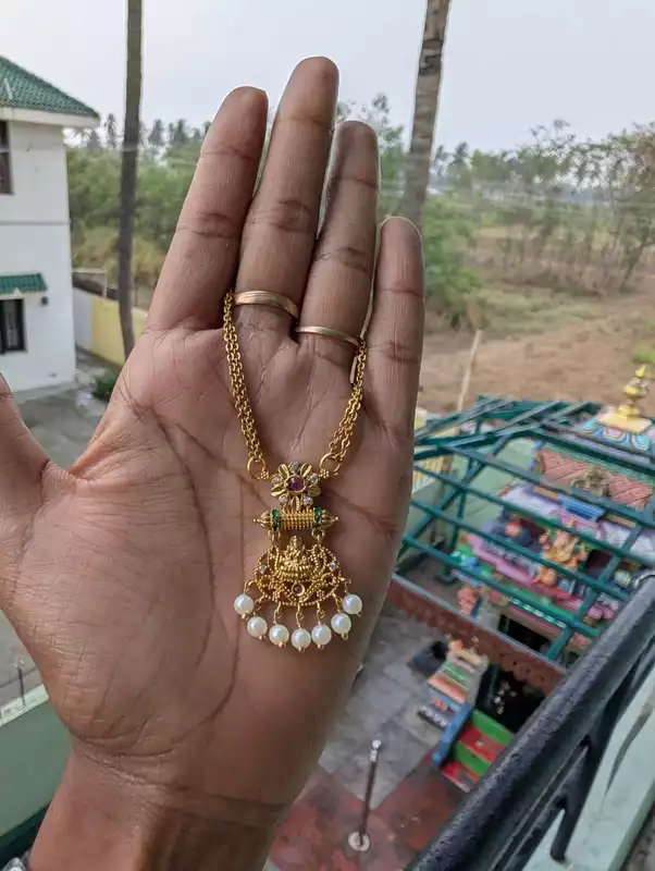 Neckpiece (JNC09)
