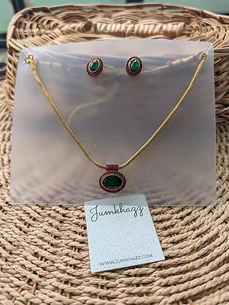 Neckpiece (JNC101)