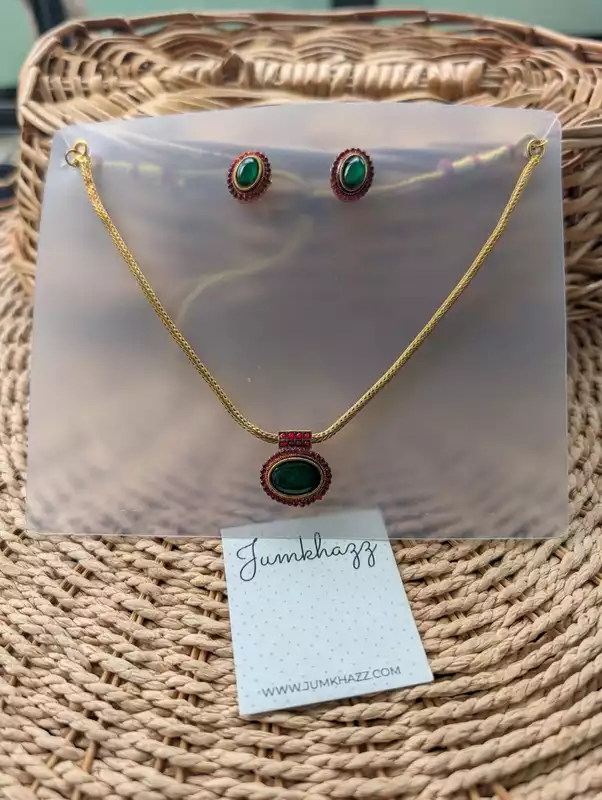 Neckpiece (JNC101)