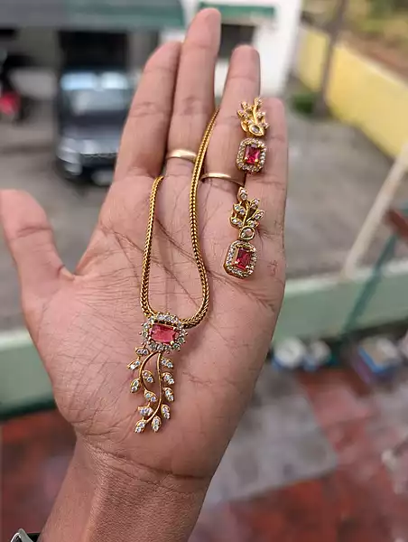 Neckpiece (JNC12)
