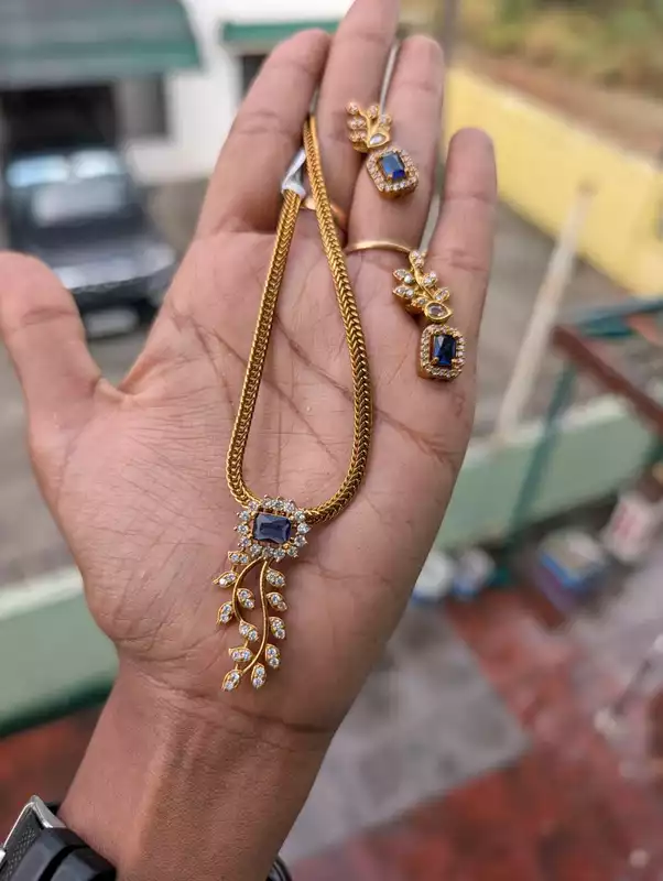 Neckpiece (JNC12)