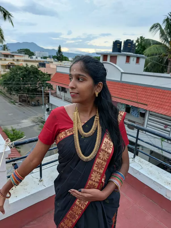Mulla Poo Aaram (JNC141)