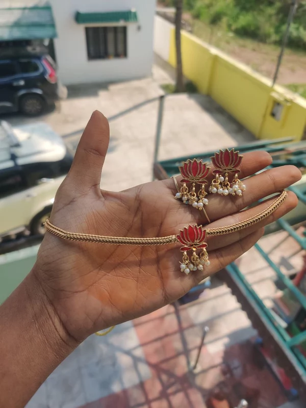 Lotus Choker JNC211