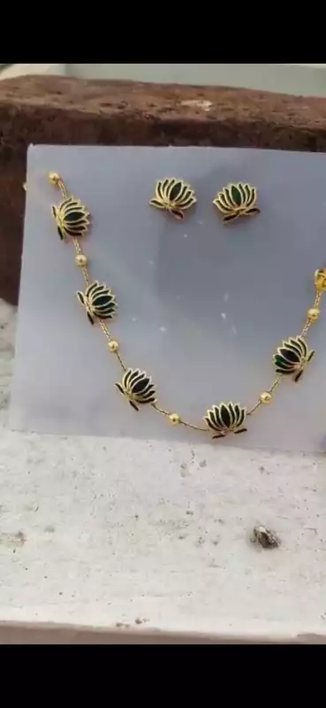 Lotus Choker (JNC225)