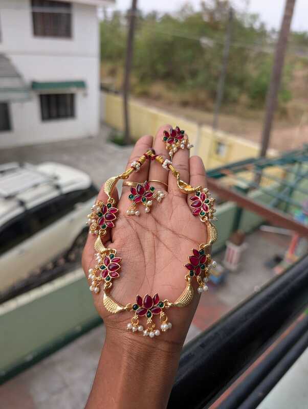 Lotus Neckpiece (JNC23)