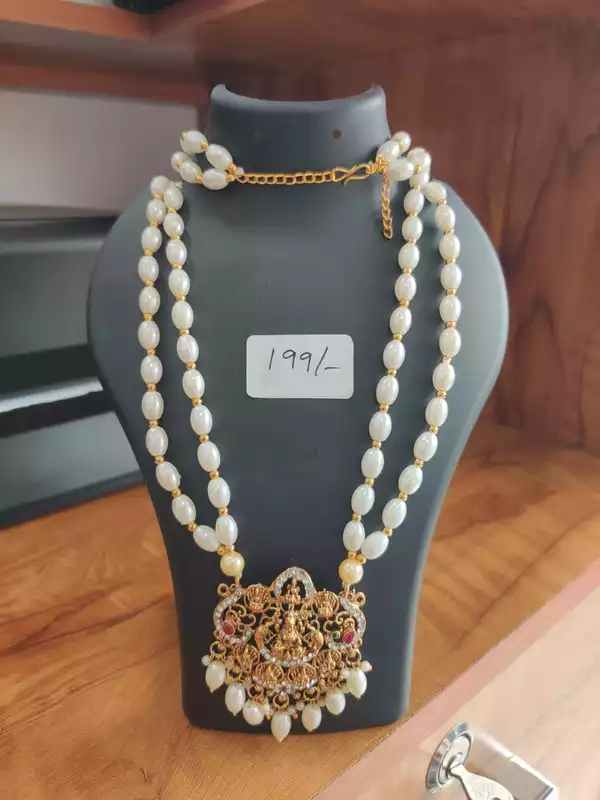 Laxhmi White Pearl (JNC239)