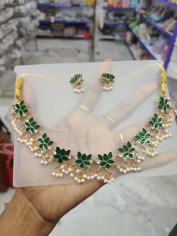 Lotus Pearl Necklace JNC252