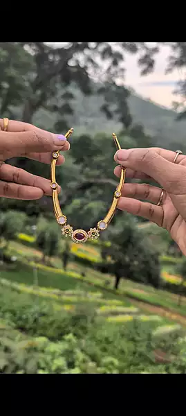 Neckpiece (JNC34)