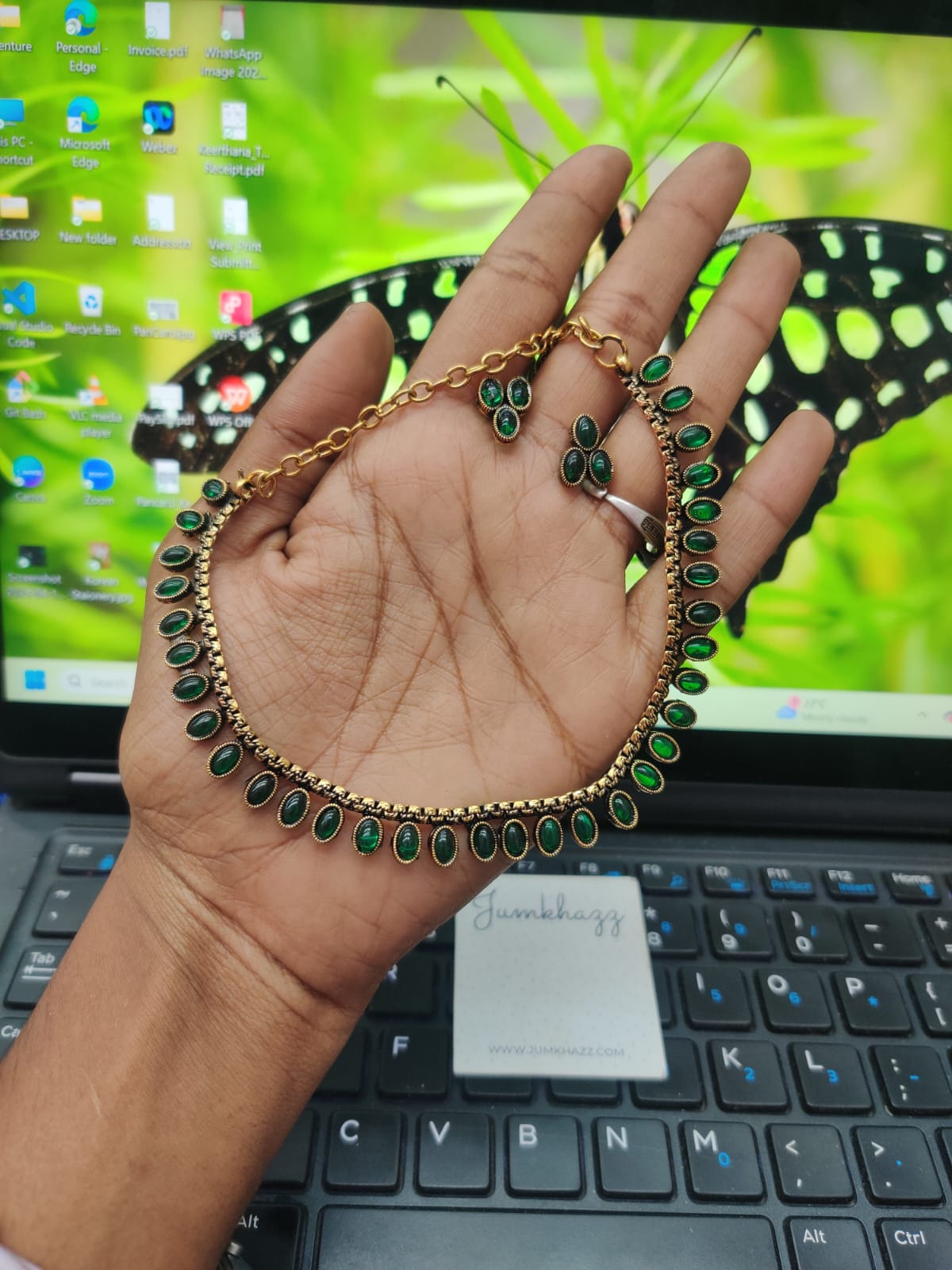 Minimal Neckset JNC74