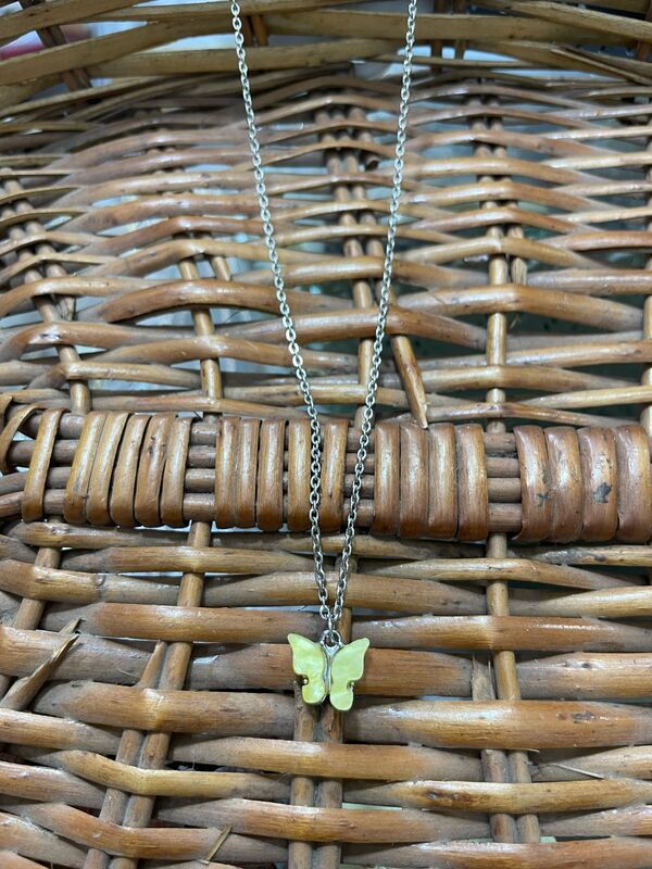 Butterfly charm chain JNCC110