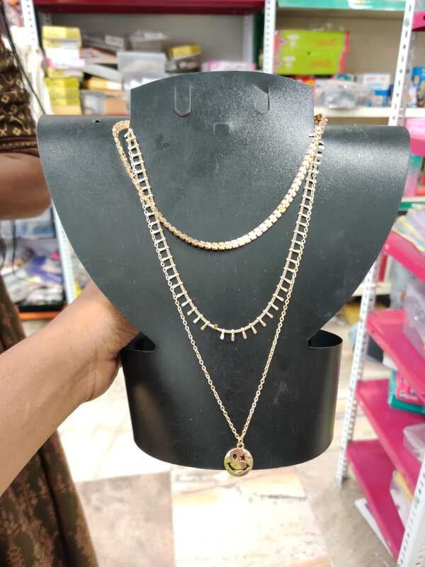 Gold Base Three Layer Smile Chain (JNLC13)