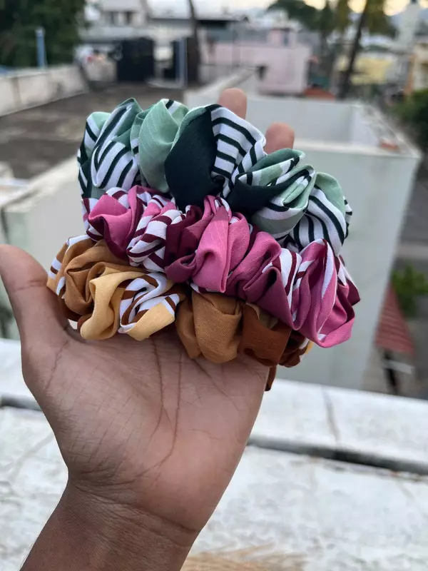 SCRUNCHIES(JSE11)