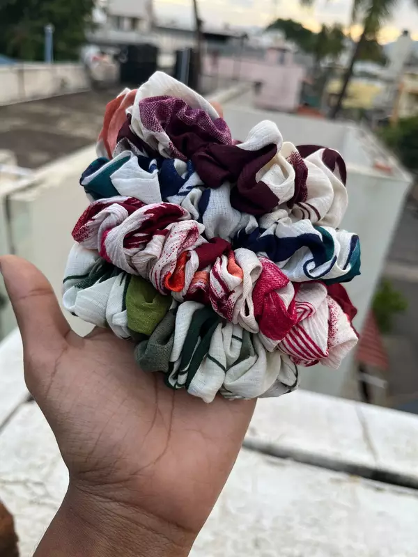 SCRUNCHIES(JSE13)