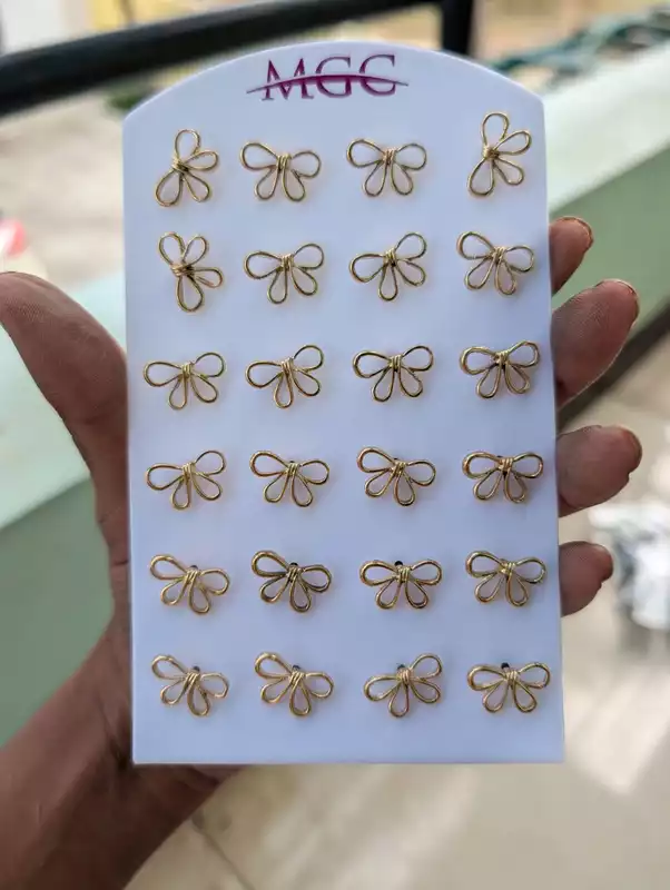 Stand Earring (JSE16)