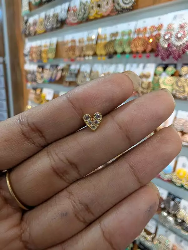 Heart Second Stud (JSS114)