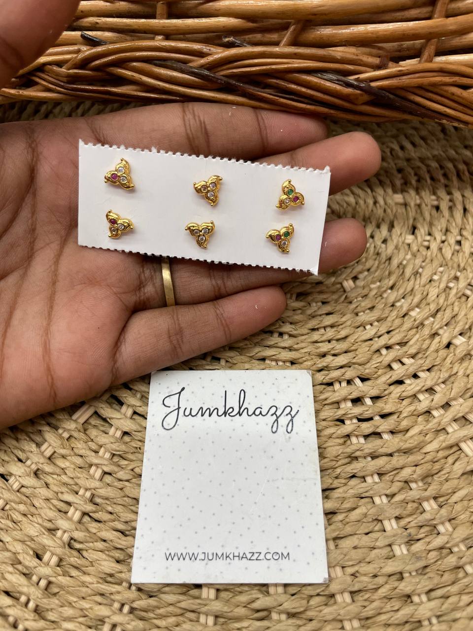 Gold replica stud JSS12