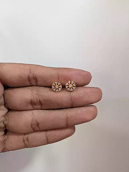 Round Second Stud (JSS133)