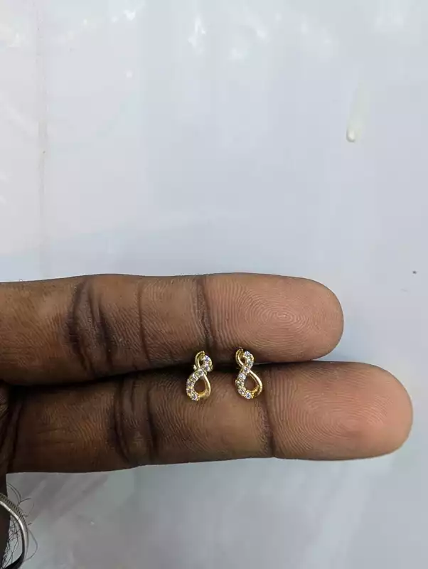 Infinity Second Stud (JSS144)