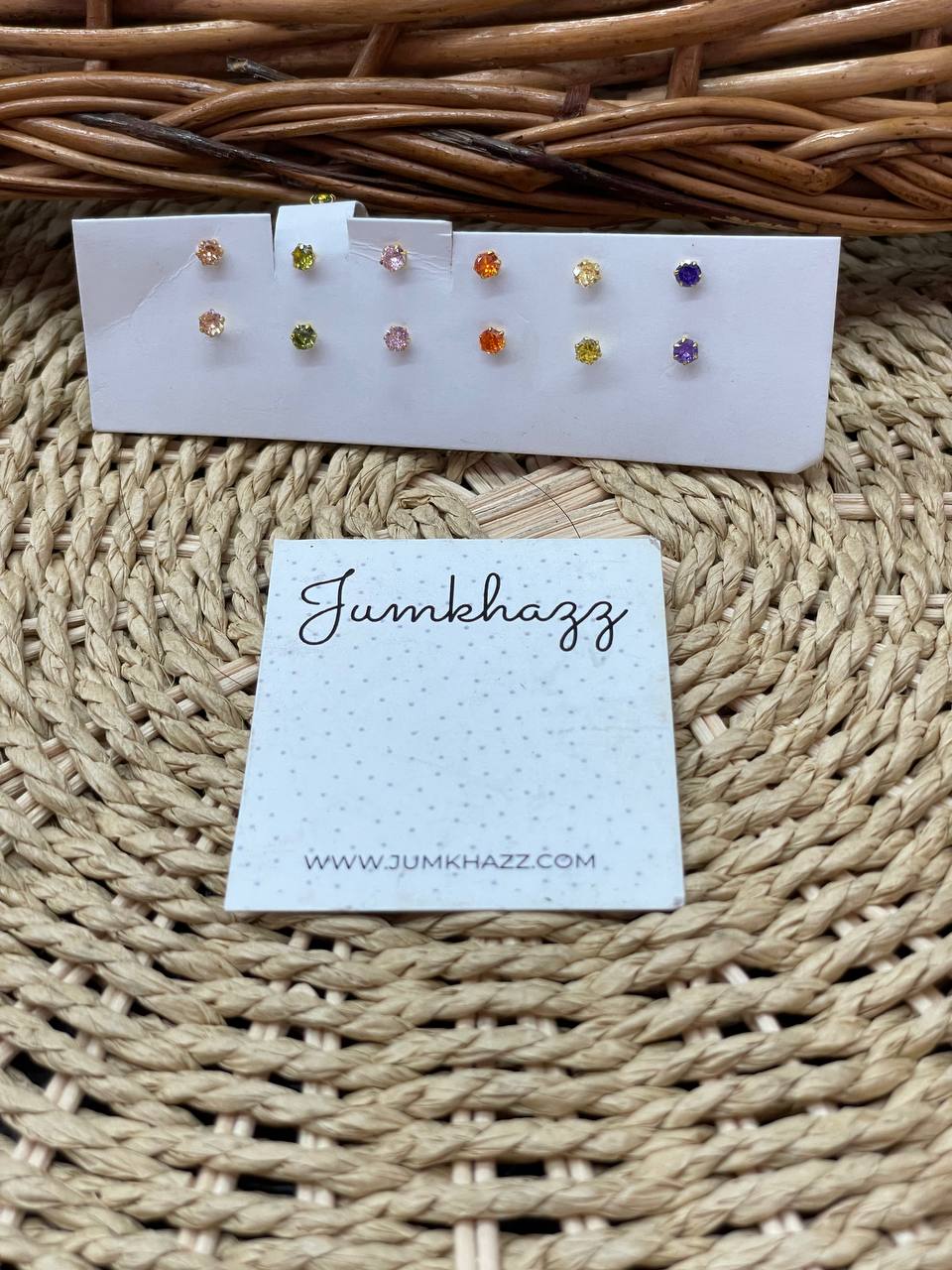 Color stone stud JSS22