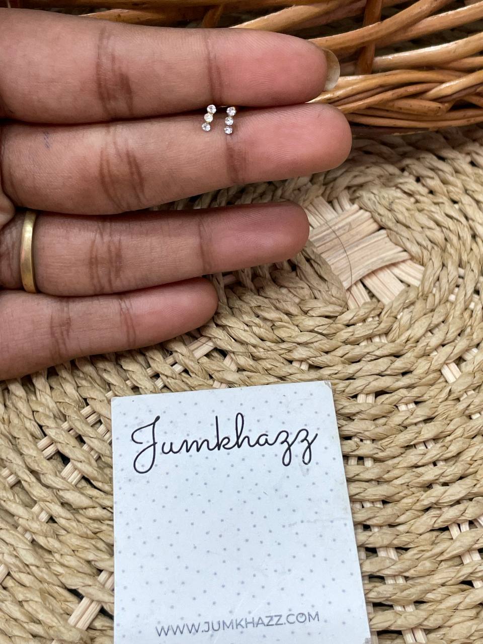 Three stone srud JSS25