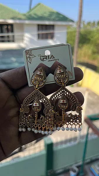 Oxidised Stud JST05