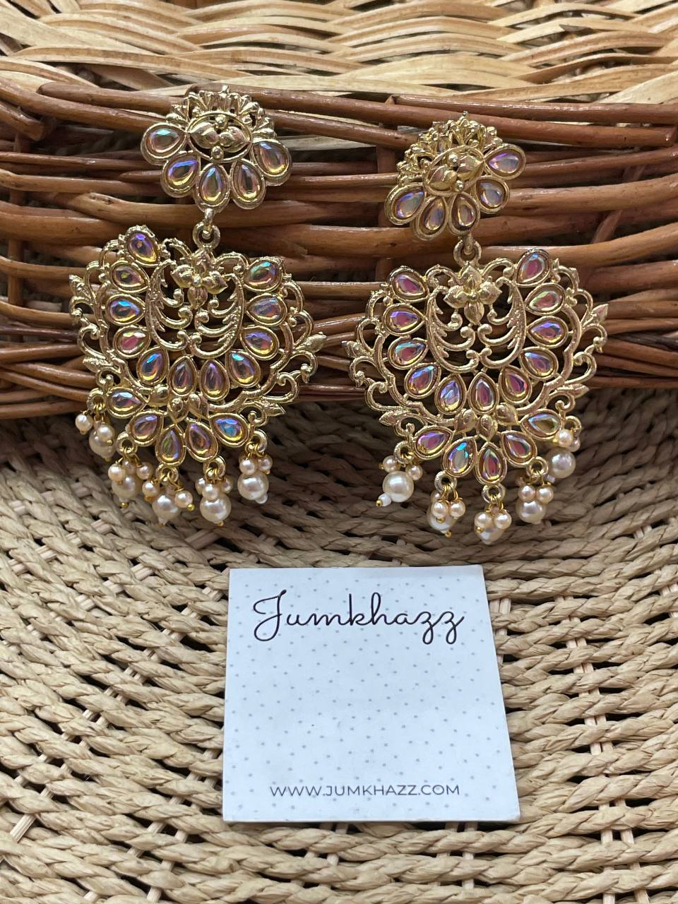 Gold elegent stud JST649