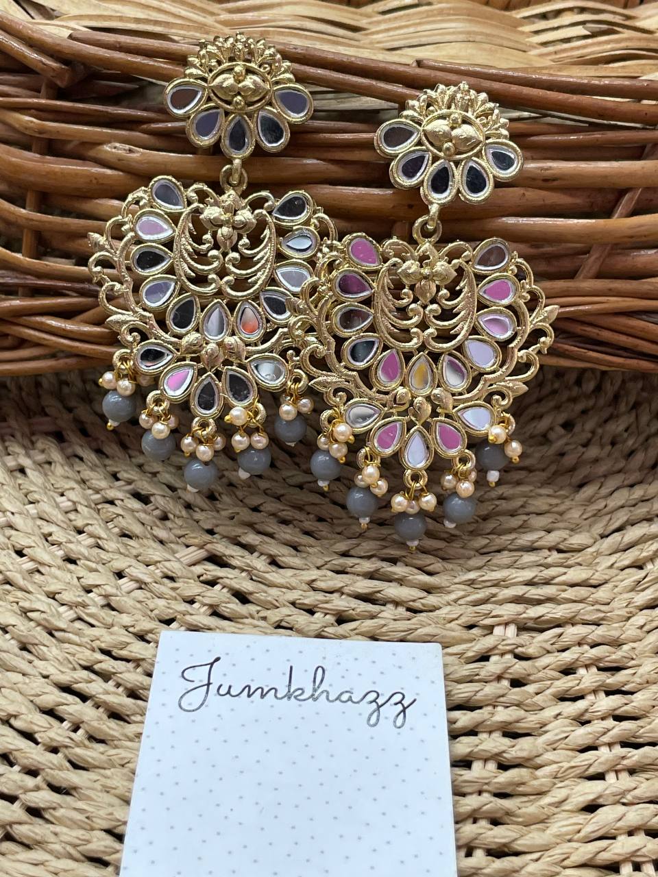 Gold elegent stud JST649