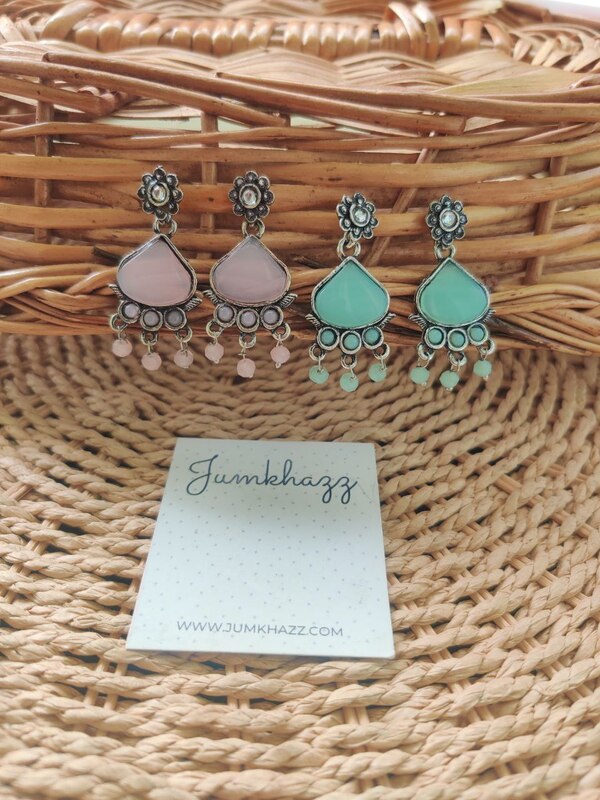 Colorfull Stud JST670