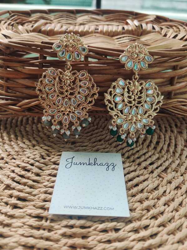 Elegant Stud (JST679)