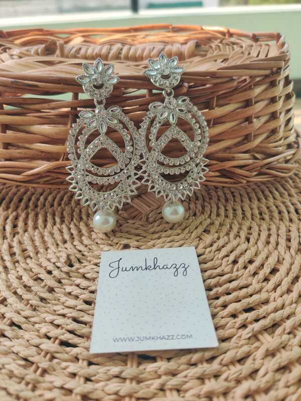 Silver Stud (JST683)